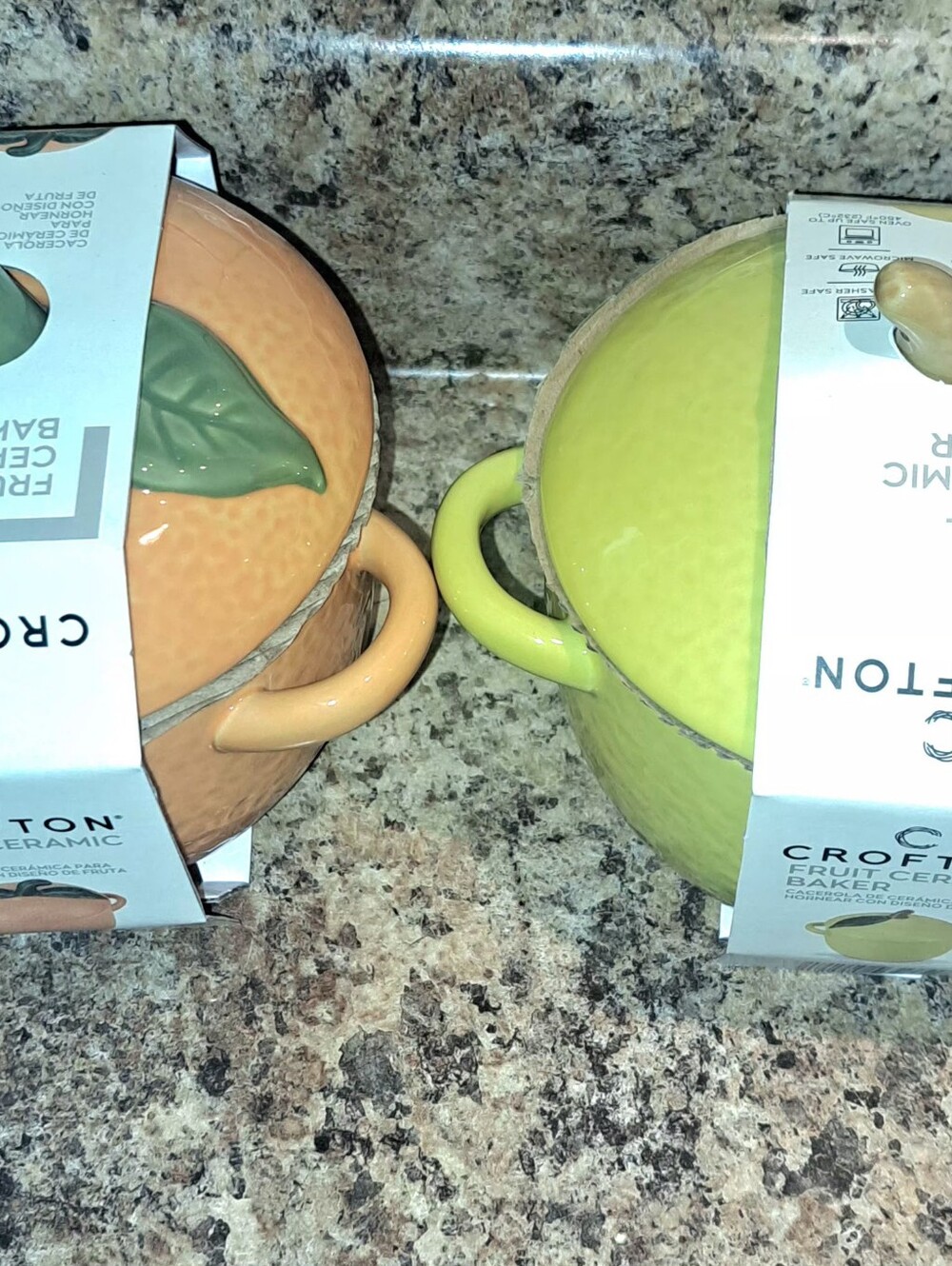 Croton Ceramic Fruit Bakeware in Orange and Lime Green - Picture 4 of 7